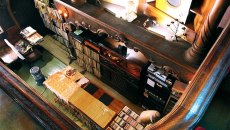 Τα ιαπωνικά Ongaku Kissa επιστρέφουν 100 χρόνια μετά – Δίσκοι βινυλίου, σιγή, κοκτέιλ και βελούδο