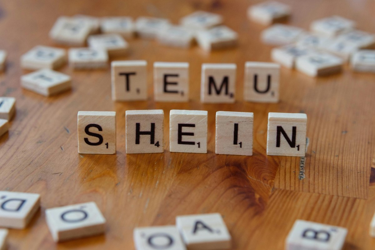 Shein – Temu: Τι σημαίνει στην πράξη η επιβολή τέλους