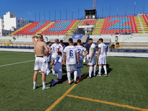 Όταν το ποδόσφαιρο βγαίνει από την αυλή