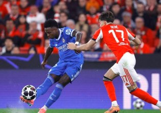 Δεκάλεπτη διακοπή στο Μπενφίκα – Ρεάλ: Ο Βινίσιους σκόραρε και μετά κατήγγειλε ρατσιστική επίθεση (vid)