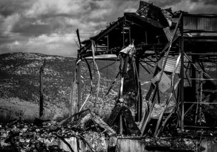 Ο Μητσοτάκης πυροβολεί την κοινή λογική και η συμπαράσταση εργαζομένων της Βιολάντα στο αφεντικό την ανθρώπινη ψυχή