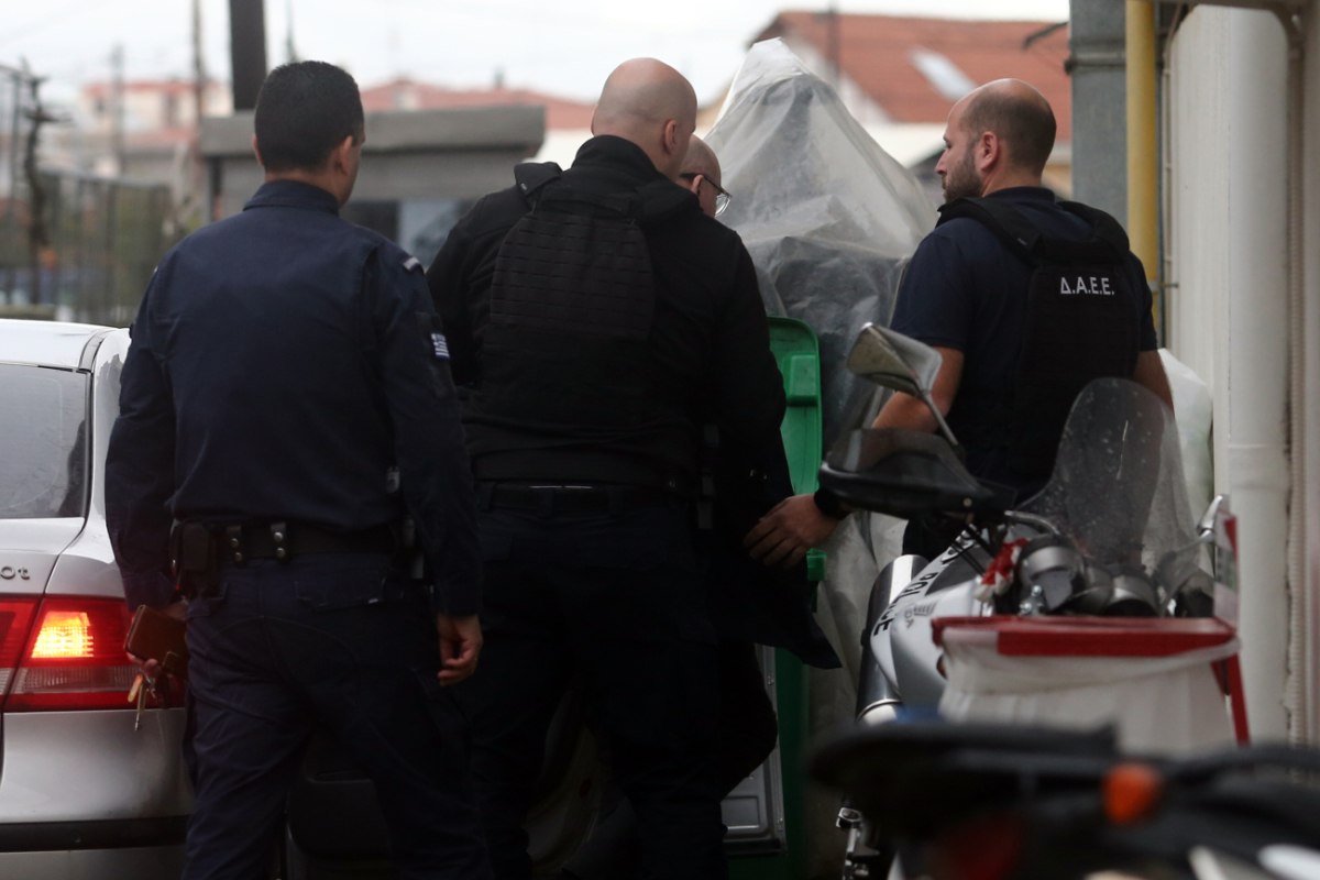 «Βιολάντα»: Οι αντιφάσεις του ιδιοκτήτη που δεν έπεισαν τις δικαστικές αρχές – Τι είπε για την οσμή