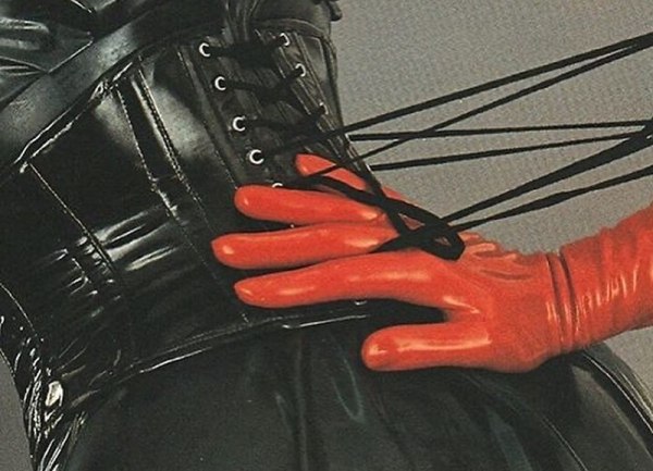 Επιθυμία και κλιμάκωση: Τι κάνει ένα αντικείμενο στ’ αλήθεια σέξι;