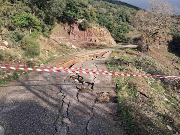 Λέκκας: Οι σφοδρές βροχές έφεραν διαρκείς κατολισθήσεις – Γιατί το πρόβλημα με τη λειψυδρία παραμένει