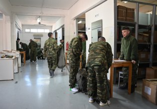 Στρατιωτική θητεία: Από σήμερα σε εφαρμογή το νέο μοντέλο – Όλα όσα αλλάζουν