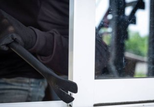 Πάτρα: Περίεργη διάρρηξη στο σπίτι που έμεναν οι δύο αδερφές που βρέθηκαν νεκρές