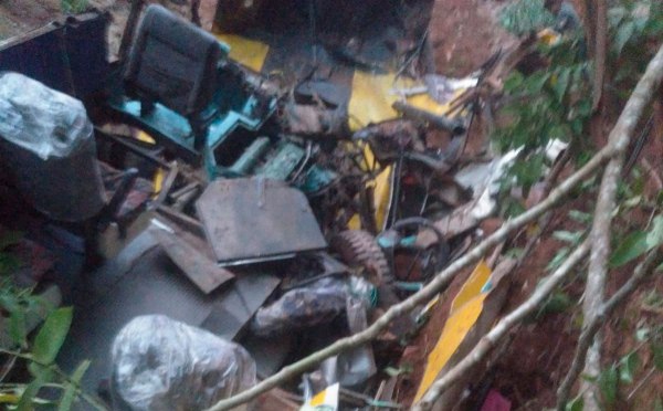 Βολιβία: Τουλάχιστον 14 νεκροί σε δυστύχημα με λεωφορείο που έπεσε σε γκρεμό 150 μέτρων