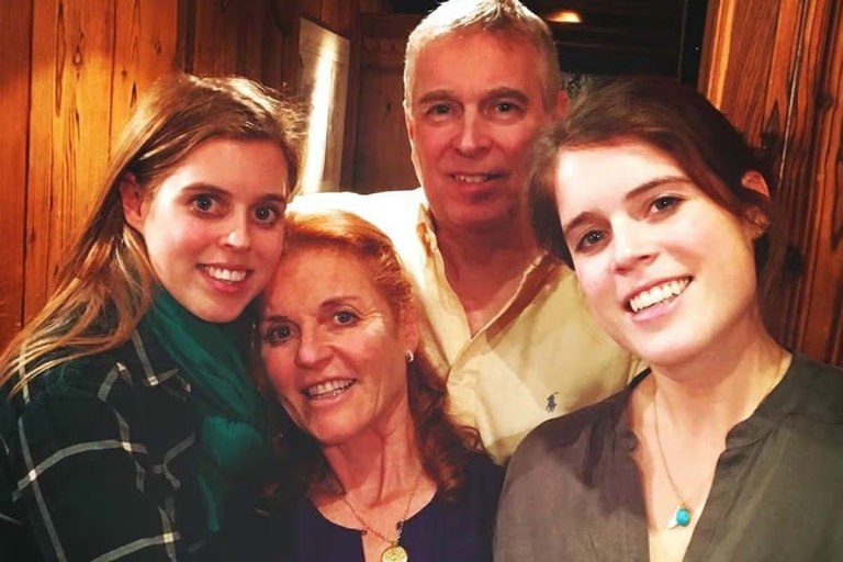 Αγνοείται η Σάρα Φέργκιουσον: Πού βρίσκεται η πρώην σύζυγος του Άντριου μετά τη σύλληψή του;