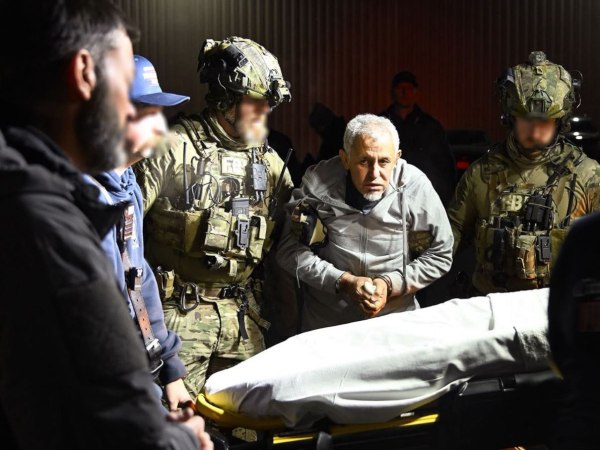 H Λιβύη παρέδωσε ύποπτο για την επίθεση του 2012 σε προξενικό χώρο των ΗΠΑ στη Βεγγάζη [Βίντεο]