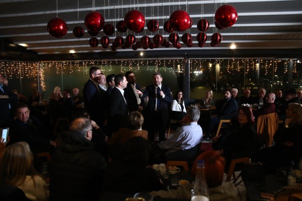 Το φλουρί του ΠΑΣΟΚ στην… αλλαγή