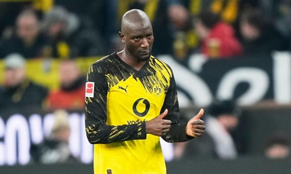 Βόλφσμπουργκ – Ντόρτμουντ 1-2: Μεγάλη νίκη για τους Βεστφαλούς, παρά το γκολ του Κουλιεράκη