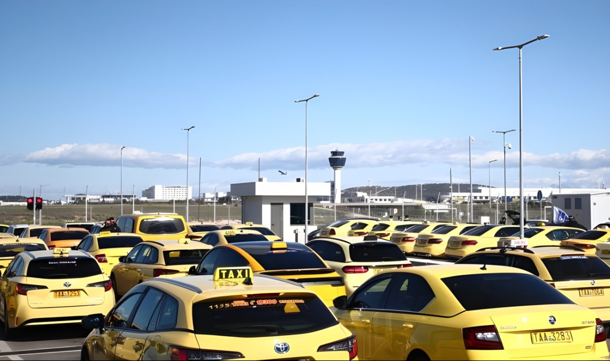 Κλιμακώνουν τις κινητοποιήσεις τους οι οδηγοί ταξί – Αύριο η μεγάλη πορεία προς το Μαξίμου