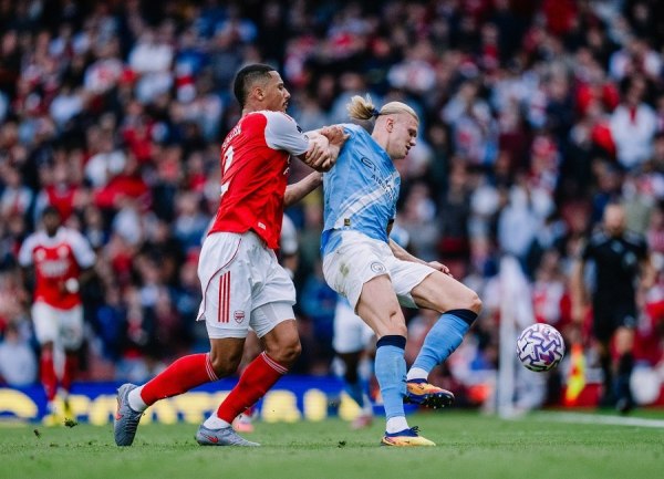 «Φωτιά» στην Premier League: Το πρόγραμμα Άρσεναλ και Μάντσεστερ Σίτι μέχρι το φινάλε