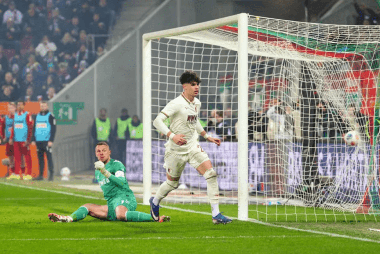 Άουγκσμπουργκ – Κολωνία 2-0: «Χτίζει» σερί και αγκαλιάζει την παραμονή