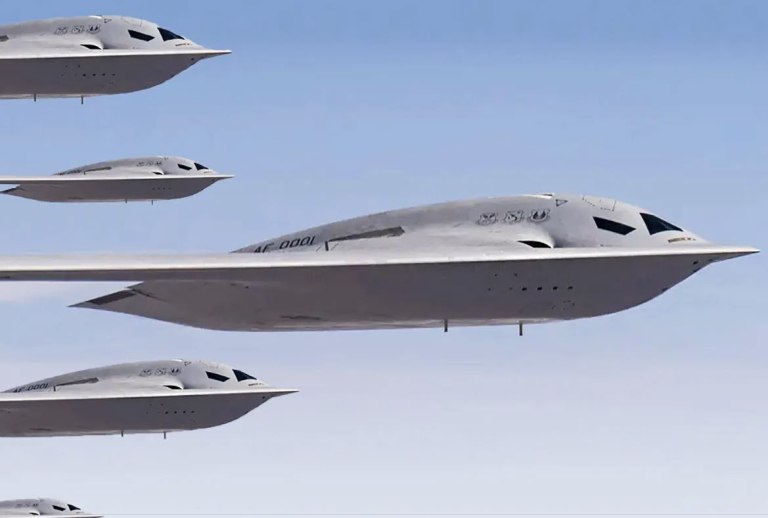 «Ανίκανος ο αμερικανικός στρατός» – Τα λόμπι πιέζουν τον Τραμπ για αγορά εκατοντάδων σουπερ-αεροπλάνων
