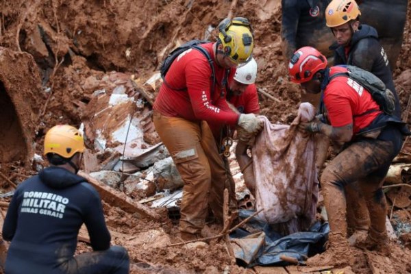 Βραζιλία: Τουλάχιστον 29 νεκροί και 40 αγνοούμενοι εξαιτίας κατολισθήσεων