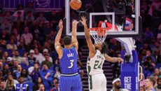 Τέλος για το μίνι σερί των Μπακς, έχασαν από τους Μάτζικ (118-99)