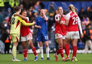 (Και) στο γυναικείο ποδόσφαιρο, η Αγγλία παίζει σε άλλο πλανήτη