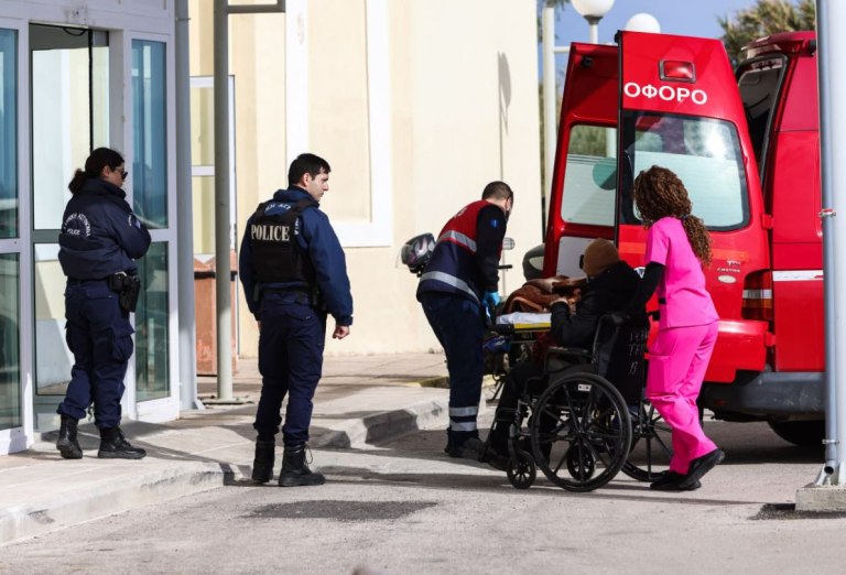 Στη Χίο ιατροδικαστές και νεκροτόμοι για τις νεκροψίες στις σορούς των 15 μεταναστών – Τι προβλέπει το πρωτόκολλο