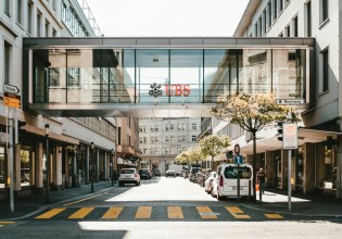 Τα τρία μαθήματα που έδωσε ο Ιανουάριος στους επενδυτές κατά την UBS