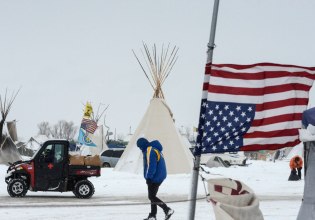 Βόρεια Ντακότα: Επιδικάστηκε αγωγή 345 εκατ. δολαρίων υπέρ εταιρείας αγωγού πετρελαίου, ενάντια στη Greenpeace