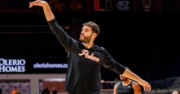 NCAA: Τέλος από τους Οκλαχόμα Στέιτ ο Μαντζούκας λόγω προβλήματος υγείας