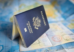 Ελεύθεροι οι συλληφθέντες για τα 600 πλαστά διαβατήρια – Είχαν συλληφθεί για εγκληματική οργάνωση