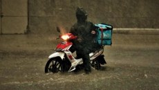 Τι ισχύει για τους εργαζομένους σε περίπτωση σφοδρής κακοκαιρίας