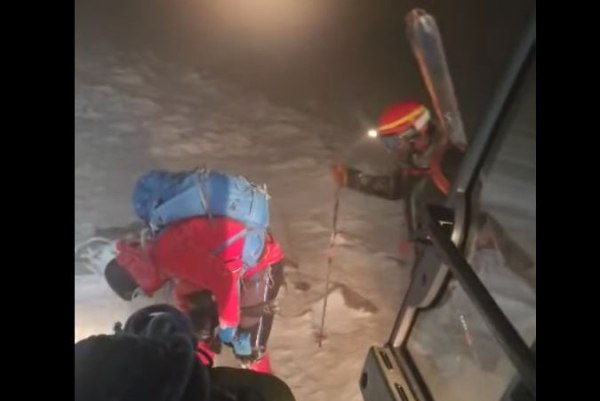 Aίσιο τέλος στον Παρνασσό – Εντοπίστηκαν σώοι οι δύο πεζοπόροι – Δείτε βίντεο