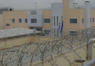 Τι ερευνά η αστυνομία για τη δολοφονία ισοβίτη στις φυλακές Δομοκού