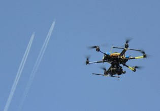 Η Μόσχα ανακοίνωσε ότι κατέστρεψε 113 ουκρανικά drones – Πυρκαγιά σε διυλιστήριο πετρελαίου