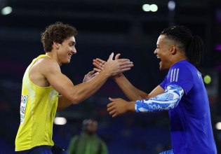 Επική ατάκα Καραλή σε Ντουπλάντις: «Μήπως να ασχοληθείς μόνο με το τραγούδι;» (vid)