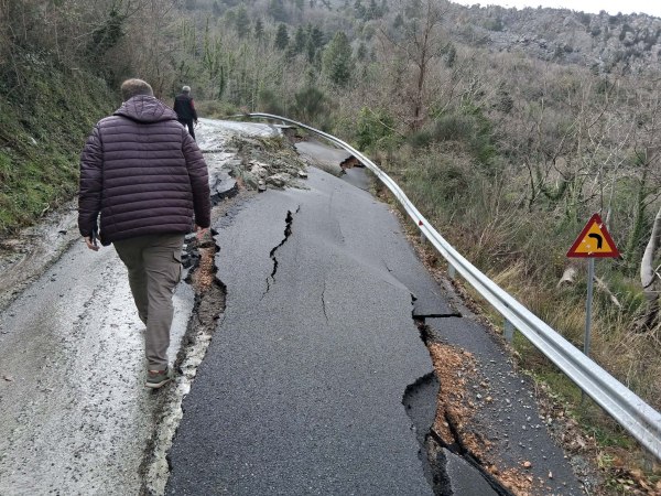 Προληπτική εκκένωση οικισμών του Δήμου Καλαμάτας-Αποκαλυπτικές φωτογραφίες
