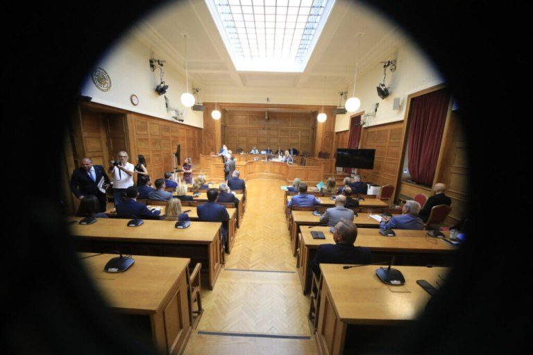 Τέλος και επίσημα στην εξεταστική για ΟΠΕΚΕΠΕ: Διαχρονικό το πρόβλημα, καμία ποινική ευθύνη υπουργών με απόφαση της ΝΔ