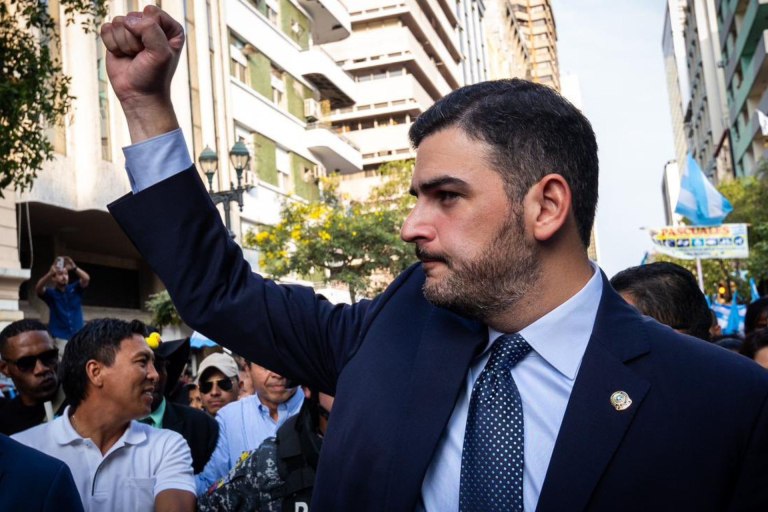 Ισημερινός: Συνέλαβαν με τα εσώρουχα τον δήμαρχο της Γουαγιακίλ, σφοδρό αντίπαλο του προέδρου Νομπόα