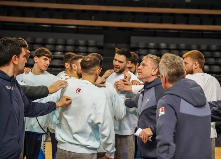 Εθνική Ελλάδας: «Έφυγαν» πάνω από 5.000 εισιτήρια για το ματς με Μαυροβούνιο – Ενσωματώθηκε ο Παπανικολάου