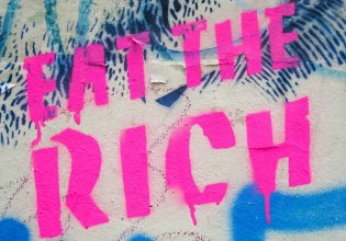 Εξωφρενικά τεράστιο το χάσμα πλουσίων και φτωχών – Μπορεί ένας φόρος στα μεγάλα εισοδήματα να κάνει την διαφορά;