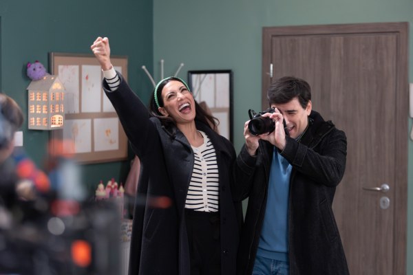 Έχω παιδιά: Βρεθήκαμε στα γυρίσματα της κωμικής σειράς