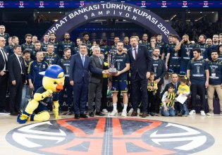 Φενέρμπαχτσε – Μπεσίκτας 91-74: Πήρε το Κύπελλο η ομάδα του Γιασικεβίτσιους