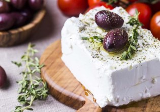 Η φέτα και ο ανταγωνισμός από το λευκό τυρί 