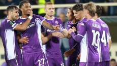 Η Τσέλιε νίκησε την Ντρίτα και βλέπει… ΑΕΚ (3-2) – Εύκολη νίκη για τη Φιορεντίνα στην Πολωνία (3-0)