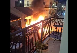 Ζάκυνθος: Φωτιά σε αυτοκίνητο στο κέντρο της πόλης – Κάηκε ολοσχερώς