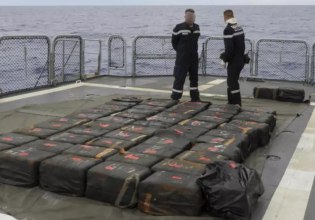 Το πολεμικό ναυτικό της Γαλλίας κατέσχεσε τεράστιο φορτίο με κοκαΐνη στον Ειρηνικό