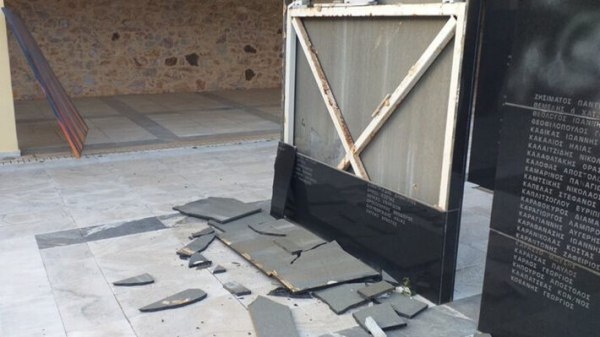 Καισαριανή: Η ΚΟ Αττικής του ΚΚΕ ζητά να έχει «την τιμή της αποκατάστασης» του Μνημείου των εκτελεσθέντων