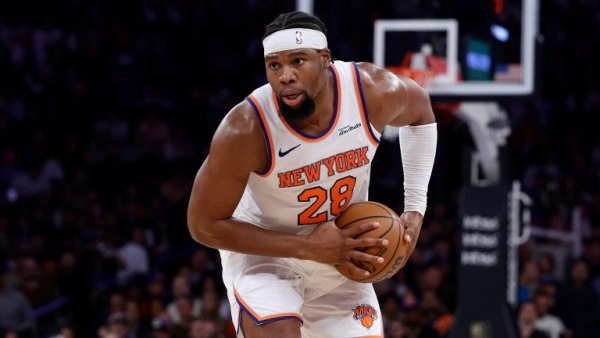 Οι Μπουλς θέλουν να κρατήσουν τον Γιαμπουσέλε – Απομακρύνεται η επιστροφή στη Euroleague