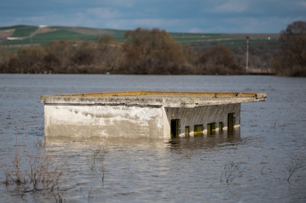 Έβρος: Αποκαρδιωτικές εικόνες με τις πλημμύρες – Θα χρειαστούν δύο μήνες για να υποχωρήσουν τα νερά