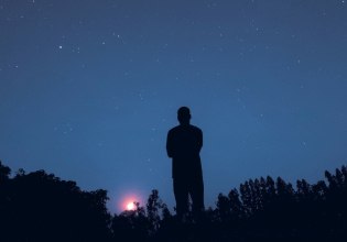 Άκρως Ζωδιακό: Τα Do’s και Don’ts στα ζώδια σήμερα [Δευτέρα 09.02.2026]