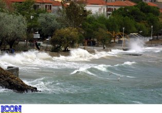 Κακοκαιρία: «Πνίγηκε» η Ζαγορά – Πού έπεσε ο μεγαλύτερος όγκος νερού στην Αττική