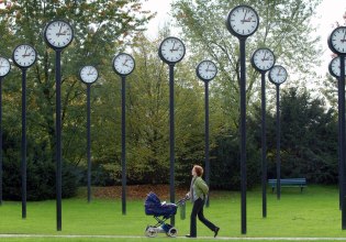 Είναι ο χρόνος θεμελιώδες μέρος της πραγματικότητας; – Τι λέει η Φυσική εδώ και έναν αιώνα;