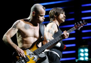 Για τη φιλία, την εμπιστοσύνη και τη μουσική: Ο δύσκολος δρόμος των Red Hot Chili Peppers προς την κορυφή